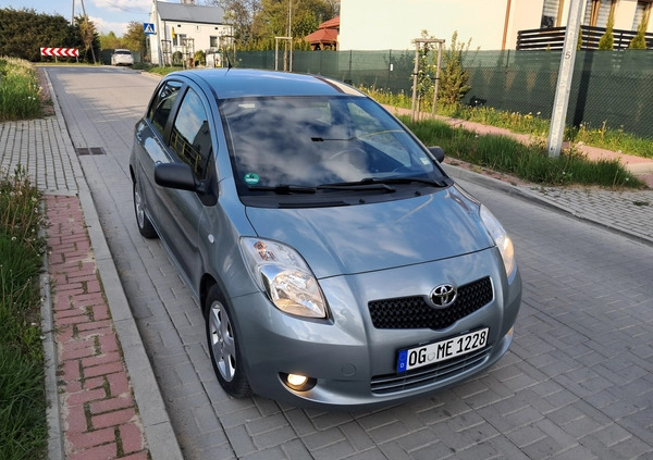 Toyota Yaris cena 15900 przebieg: 189000, rok produkcji 2006 z Kraśnik małe 407